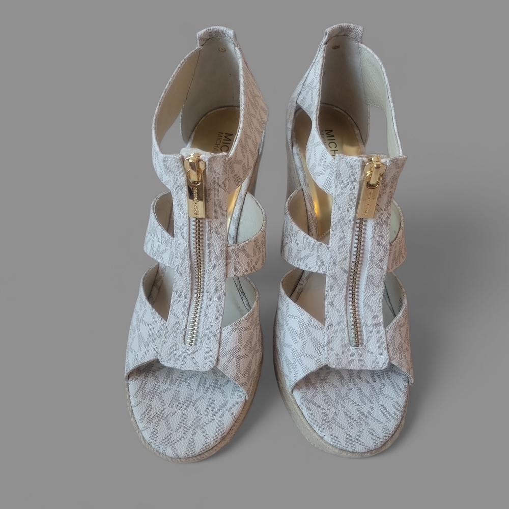 Michael Kors White Sandals - Picture 2 of 9